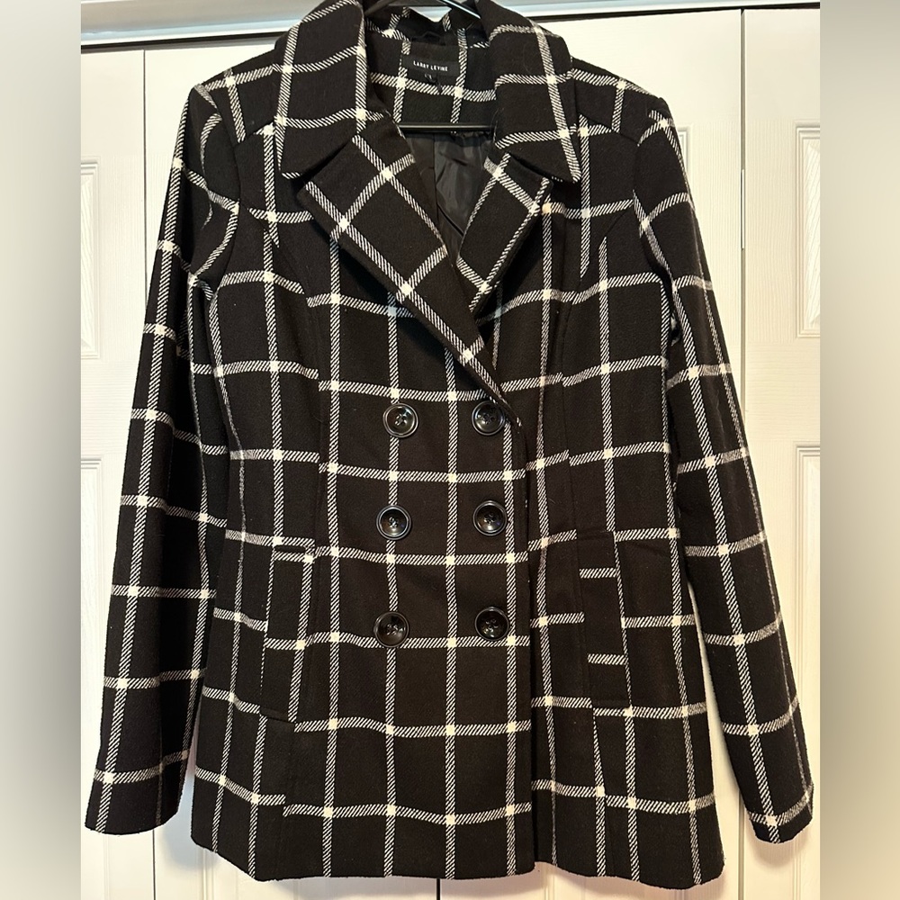 Larry Levine women’s pea coat large. Black and white.